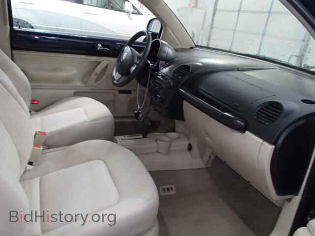 2000 VOLKSWAGEN BEETLE - VIN: 3VWCA21C2YM485861 - Фото 5