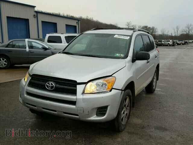 2011 TOYOTA RAV4 - VIN: 2T3BF4DV4BW142080 - Фото 2
