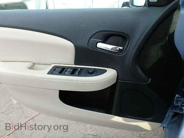 2014 CHRYSLER 200 - VIN: 1C3CCBCG1EN158712 - Фото 9