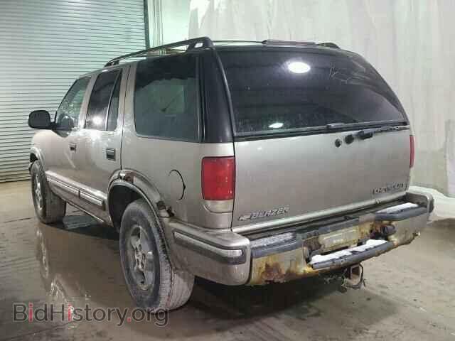 1998 CHEVROLET BLAZER - VIN: 1GNDT13W3W2193473 - Photo 3
