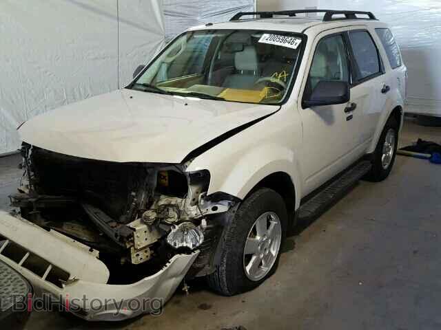 2011 FORD ESCAPE - VIN: 1FMCU0D71BKC40105 - Фото 2