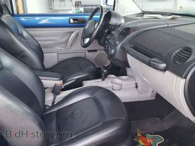 2000 VOLKSWAGEN BEETLE - VIN: 3VWCC21C9YM498729 - Фото 5