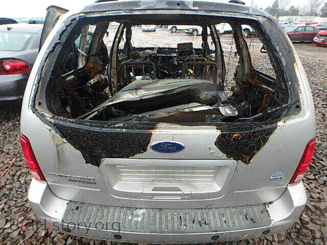 2004 FORD FREESTAR - VIN: 2FMDA52204BA73394 - Фото 9