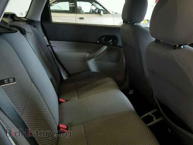2005 FORD FOCUS - VIN: 3FAFP37N85R124457 - Фото 6