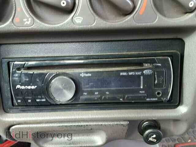 1995 DODGE NEON - VIN: 3B3ES67C4ST615306 - Фото 9