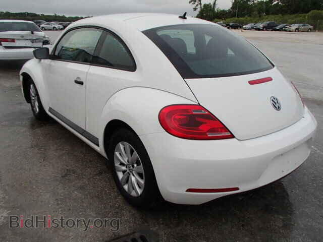 2014 VOLKSWAGEN BEETLE - VIN: 3VWFP7AT6EM602930 - Фото 3