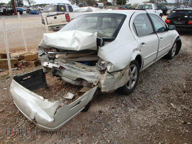 2000 NISSAN MAXIMA - VIN: JN1CA31D3YT547449 - Photo 4