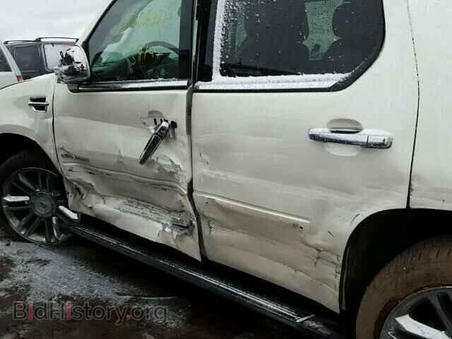 2011 CADILLAC ESCALADE - VIN: 1GYS4DEF5BR343073 - Фото 9