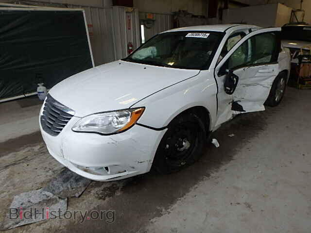 2013 CHRYSLER 200 - VIN: 1C3CCBAB3DN620757 - Фото 2
