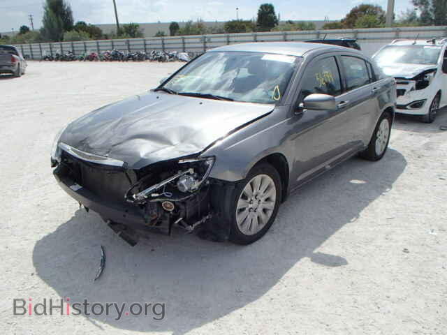 2013 CHRYSLER 200 - VIN: 1C3CCBAB3DN560933 - Фото 2