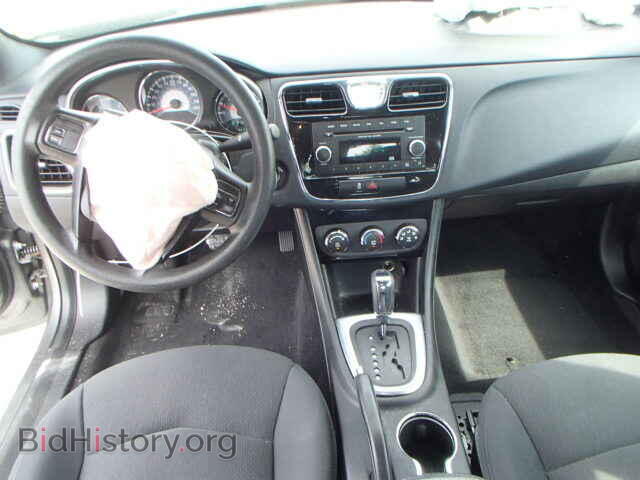 2013 CHRYSLER 200 - VIN: 1C3CCBAB3DN560933 - Фото 9