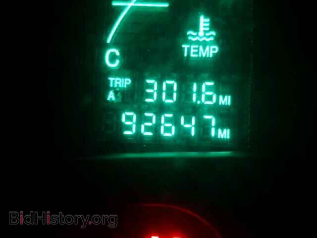 2000 CADILLAC DEVILLE - VIN: 1G6KD54Y9YU235823 - Photo 8