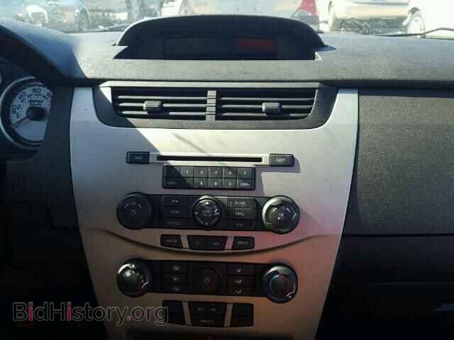 2009 FORD FOCUS - VIN: 1FAHP32NX9W140906 - Photo 9
