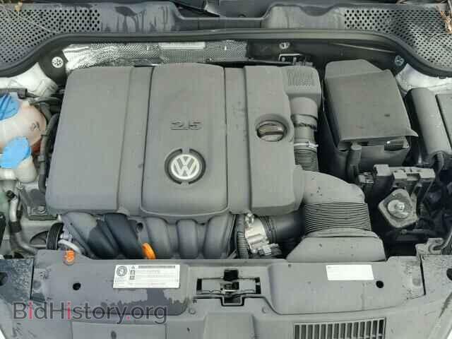 2013 VOLKSWAGEN BEETLE - VIN: 3VWFP7AT0DM671773 - Фото 7