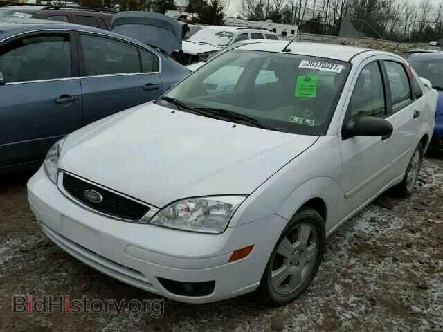 2005 FORD FOCUS - VIN: 1FAHP34N85W253826 - Фото 2