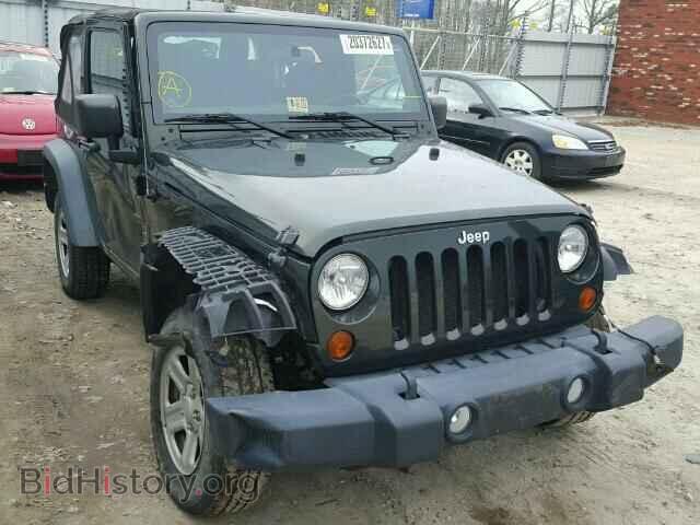Photo 1J4AA2D18BL622602 - JEEP WRANGLER 2011