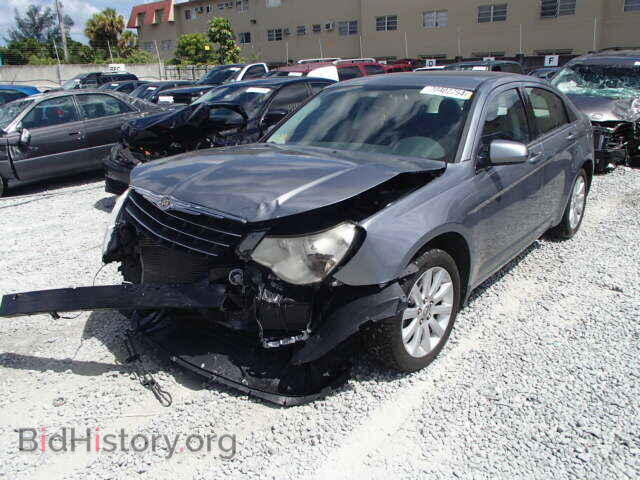 2010 CHRYSLER SEBRING - VIN: 1C3CC5FB4AN226173 - Фото 2