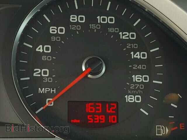 2010 AUDI A6 - VIN: WAUEKAFB7AN039104 - Фото 8