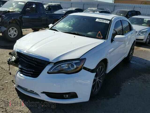 2013 CHRYSLER 200 - VIN: 1C3CCBCG6DN689113 - Фото 2