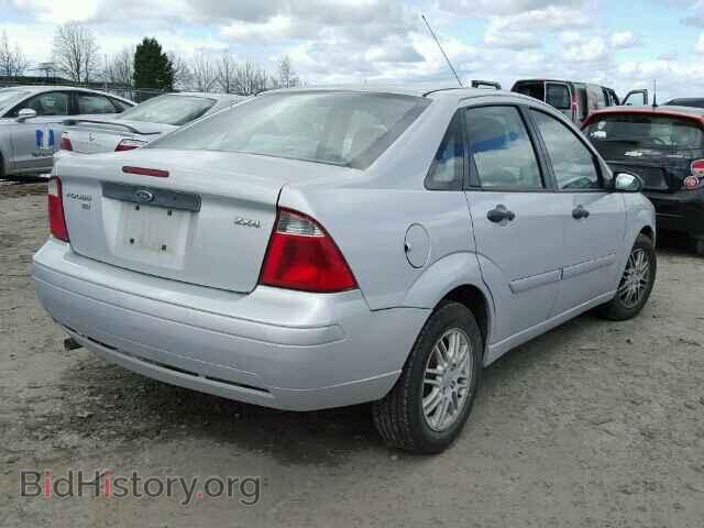 2005 FORD FOCUS - VIN: 1FAFP34NX5W247470 - Фото 4