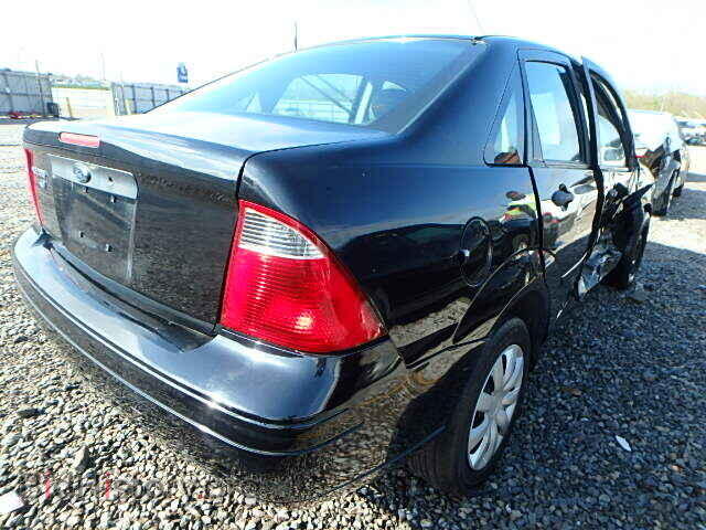 2007 FORD FOCUS - VIN: 1FAFP34N07W296843 - Photo 4