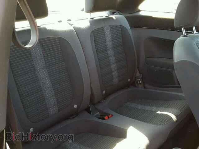 2012 VOLKSWAGEN BEETLE - VIN: 3VWVA7AT1CM632850 - Фото 6