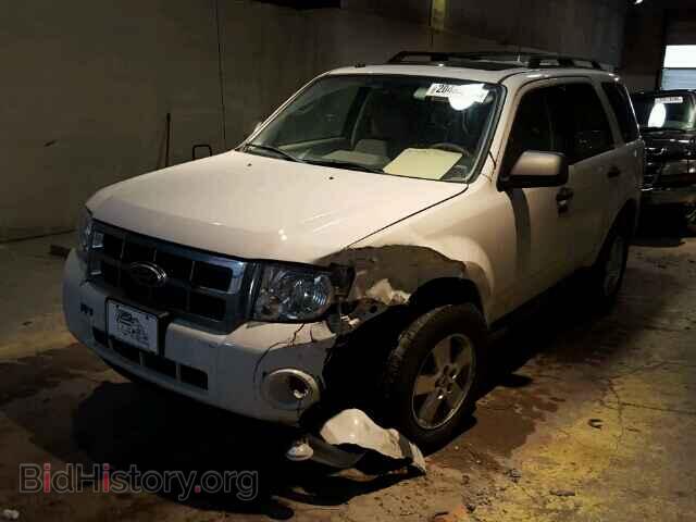 2011 FORD ESCAPE - VIN: 1FMCU0D78BKA86427 - Фото 2