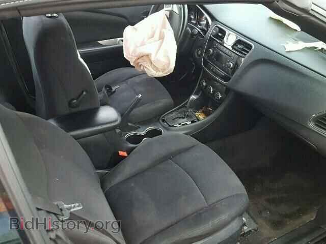 2012 CHRYSLER 200 - VIN: 1C3BCBEB7CN218745 - Фото 5