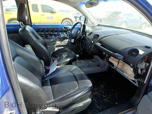 2000 VOLKSWAGEN BEETLE - VIN: 3VWCA21C3YM466705 - Фото 5