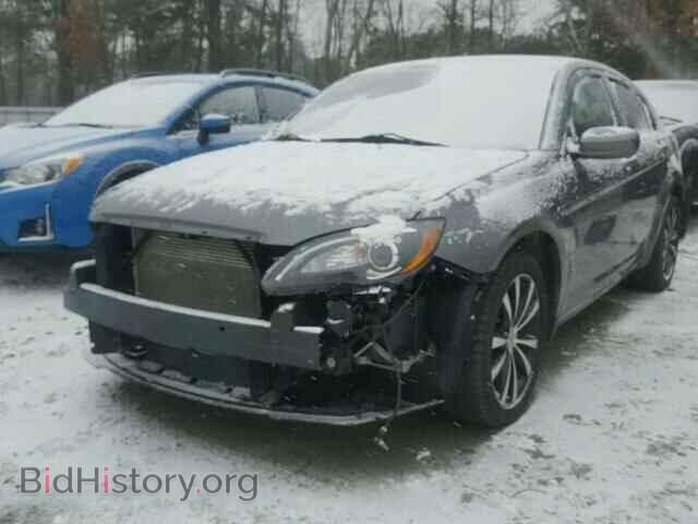 2012 CHRYSLER 200 - VIN: 1C3CCBHG3CN107931 - Фото 2