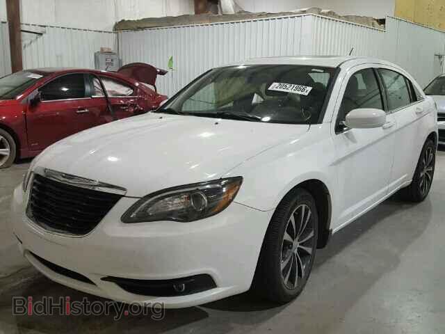 2011 CHRYSLER 200 - VIN: 1C3BC8FG4BN623909 - Фото 2