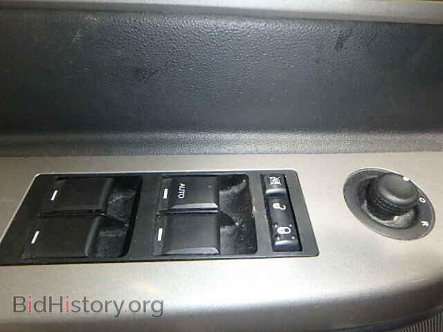 2010 CHRYSLER SEBRING - VIN: 1C3CC4FB2AN152987 - Фото 9