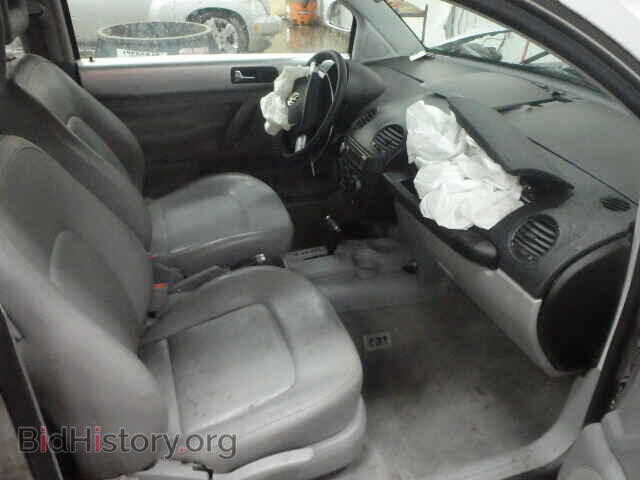 2000 VOLKSWAGEN BEETLE - VIN: 3VWCC21C8YM447190 - Фото 5