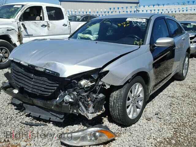 2012 CHRYSLER 200 - VIN: 1C3CCBBB0CN100402 - Фото 2