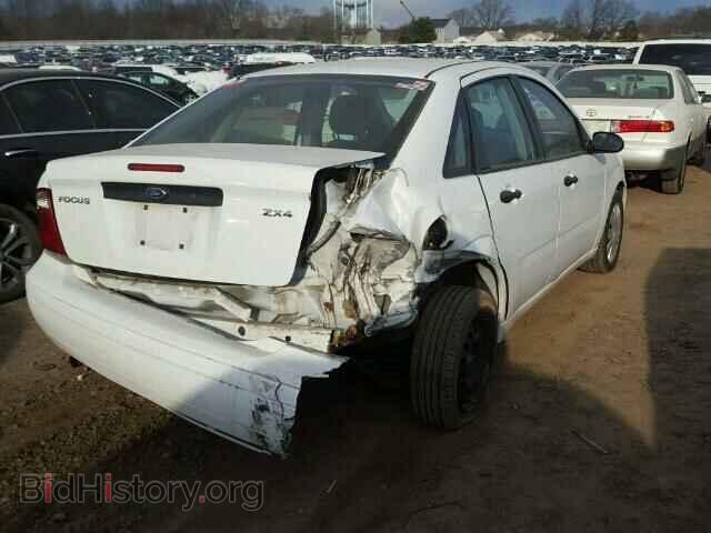 2005 FORD FOCUS - VIN: 1FAFP34N25W311372 - Фото 4