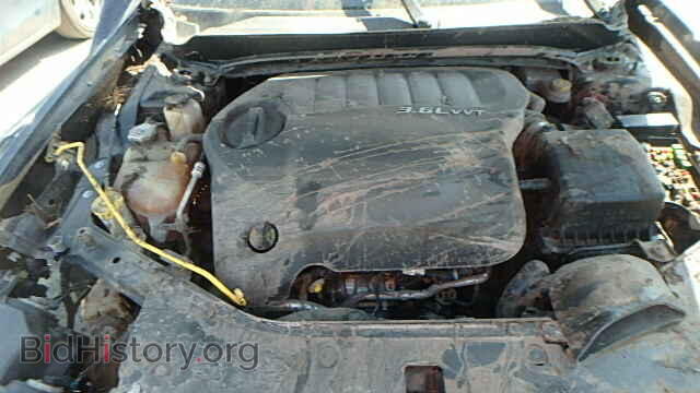 2011 Dodge AVENGER (VIN 1B3BD2FG6BN519428) — photo 7 of 10