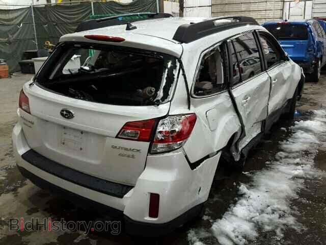 2014 SUBARU OUTBACK - VIN: 4S4BRBDC8E3240042 - Photo 4
