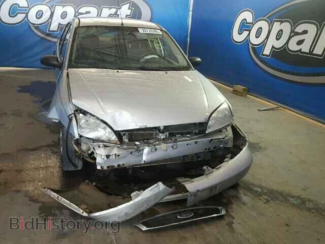 2005 FORD FOCUS - VIN: 1FAFP34N25W211031 - Фото 9