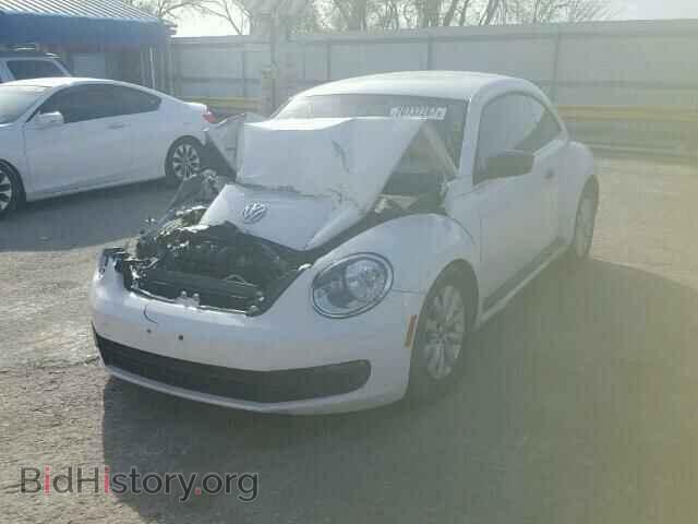 2014 VOLKSWAGEN BEETLE - VIN: 3VWFP7AT3EM620799 - Фото 2