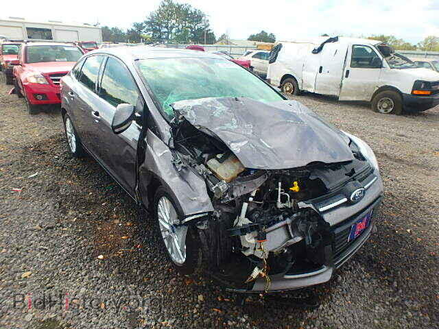 Photo 1FAHP3H27CL176297 - FORD FOCUS 2012