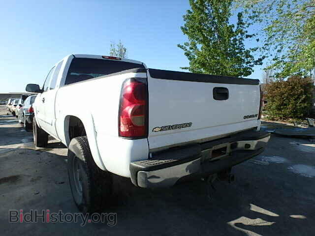 2005 CHEVROLET SILVERADO - VIN: 1GCHK29U85E105636 - Фото 3