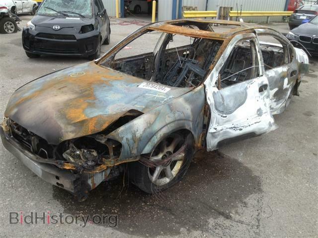 2000 NISSAN MAXIMA - VIN: JN1CA31D1YT521237 - Photo 2