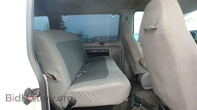 2000 FORD ECONOLINE - VIN: 1FBSS31L1YHB22770 - Фото 6