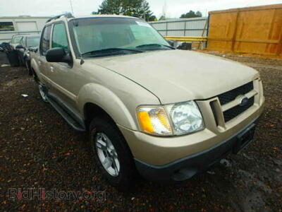 2005 Ford EXPLORER Explorer S, gold — VIN 1FMZU67K15UB40124, Copart