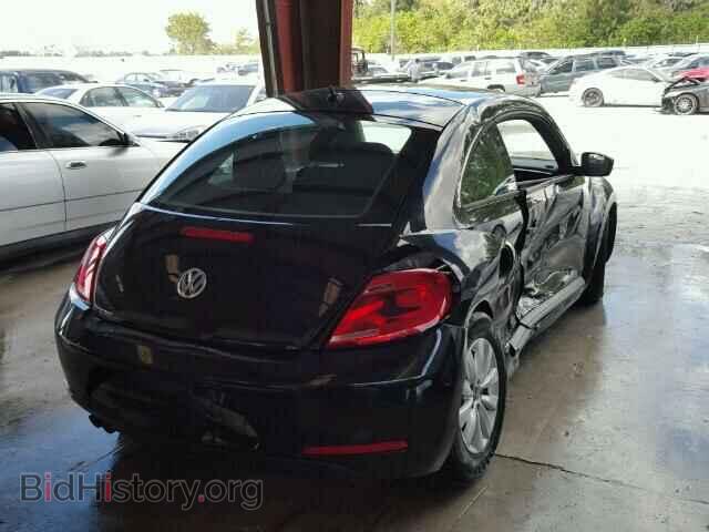 2014 VOLKSWAGEN BEETLE - VIN: 3VWFP7AT6EM625981 - Фото 4
