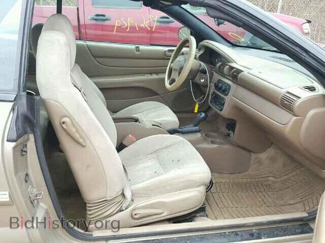 2004 CHRYSLER SEBRING - VIN: 1C3EL45R74N310882 - Фото 5