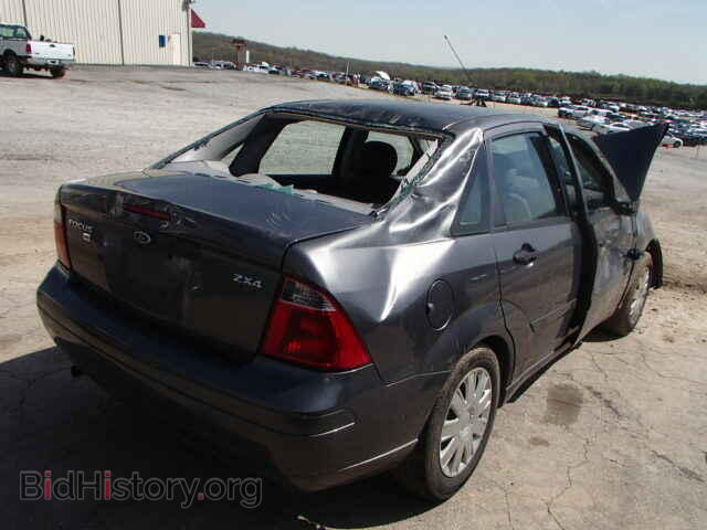 2005 FORD FOCUS - VIN: 1FAHP34N55W124586 - Фото 4