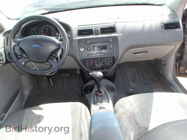 2005 FORD FOCUS - VIN: 1FAHP34N55W124586 - Фото 9