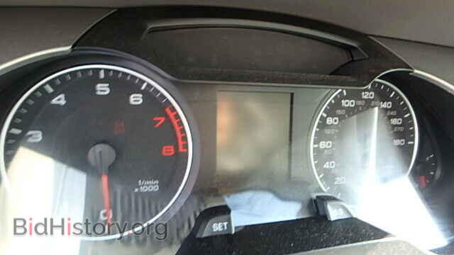 2012 AUDI A4 - VIN: WAUFFAFLXCA101185 - Фото 8