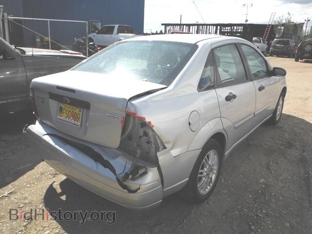 2006 FORD FOCUS - VIN: 1FAFP34N16W207988 - Фото 4